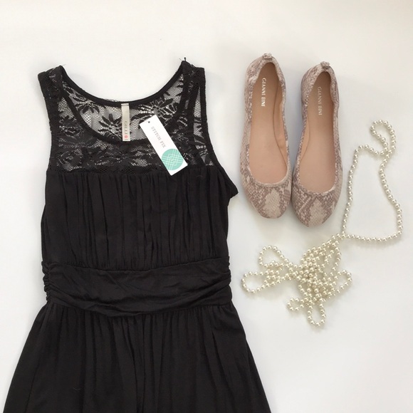 Gilli Dresses & Skirts - 🎀Host Pick🎀NWT Gilli Muriel Maxi dress